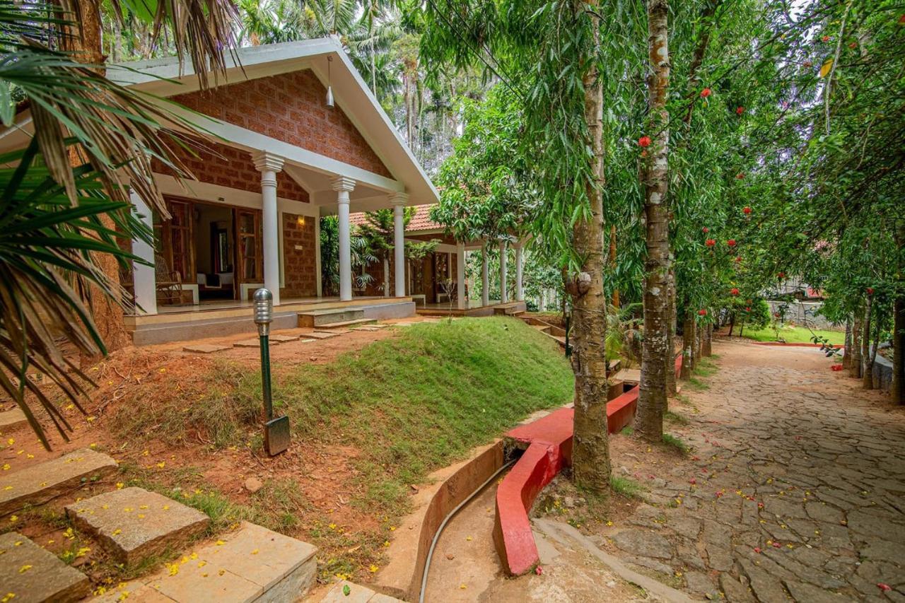 Orchid Trails Resort Sultan Bathery Exterior photo