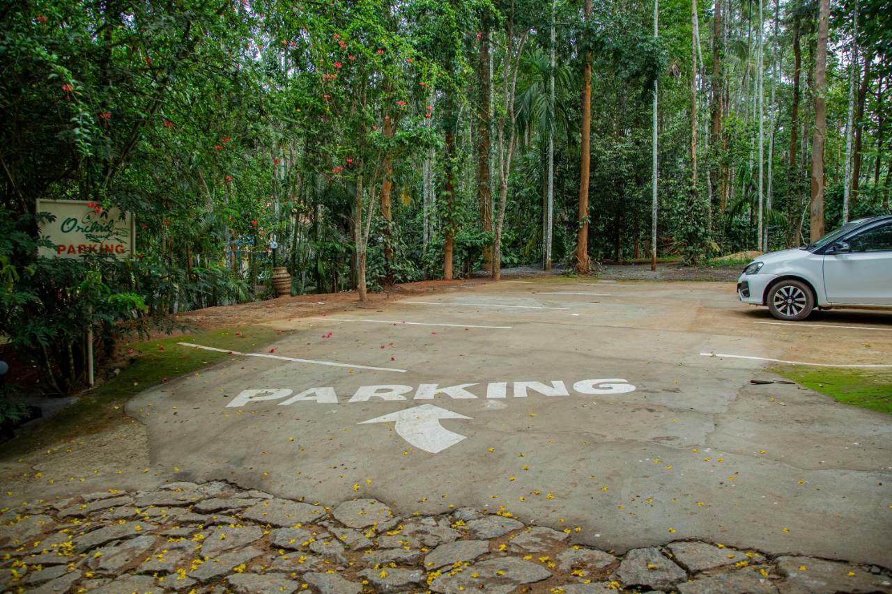 Orchid Trails Resort Sultan Bathery Exterior photo