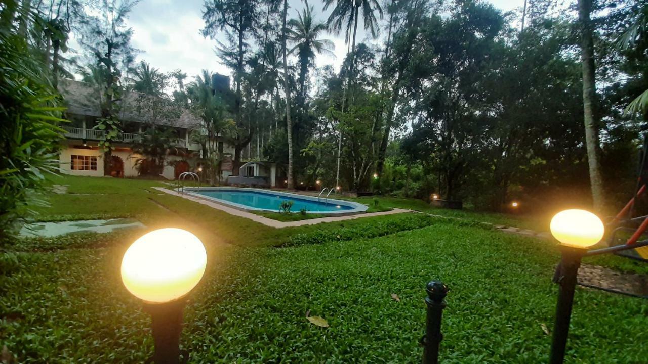 Orchid Trails Resort Sultan Bathery Exterior photo