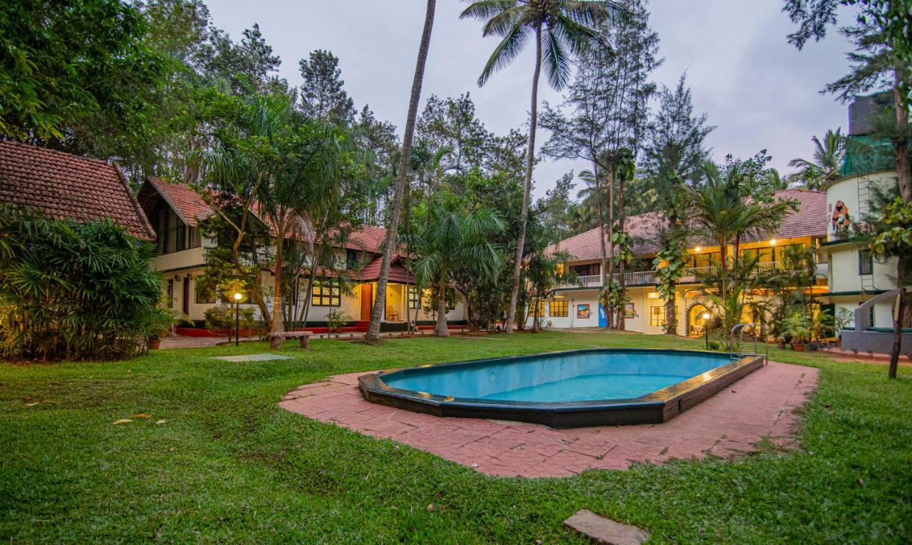 Orchid Trails Resort Sultan Bathery Exterior photo